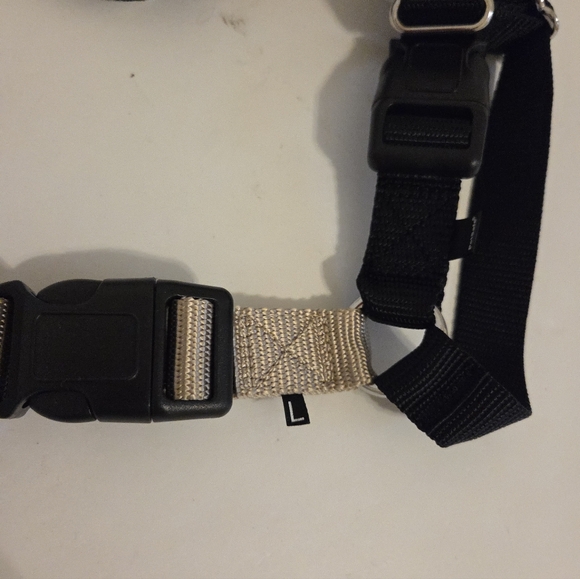 PetSafe Easy Walk Classic No Pull Harness Size Large 65-95 Lbs NEW - Picture 6 of 12